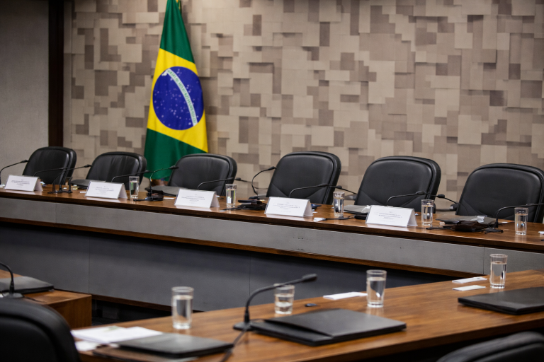 CPI do Crime Organizado volta a tentar ouvir Roberto Campos Neto sobre fiscalização bancária